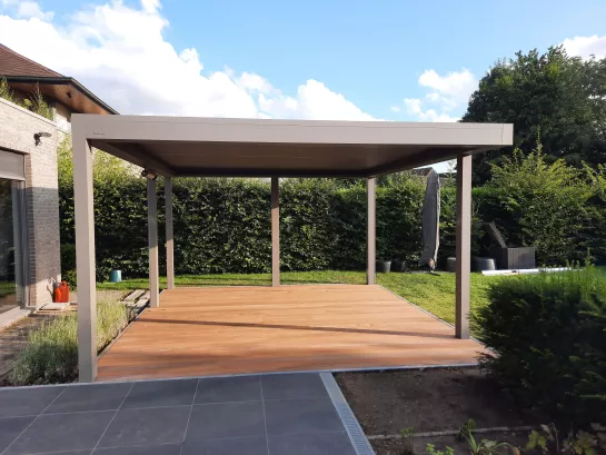 B-200 XL Outdoor Living